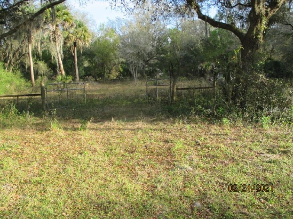 Vendido Recientemente: $24,000 (1.25 acres)