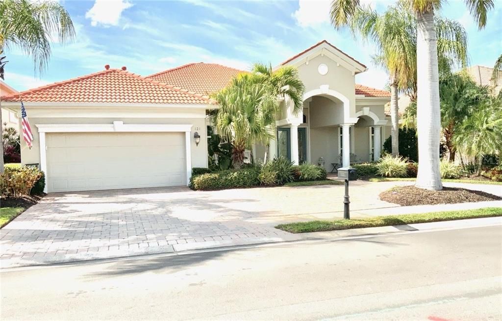 Recently Sold: $1,274,900 (3 beds, 3 baths, 3258 Square Feet)