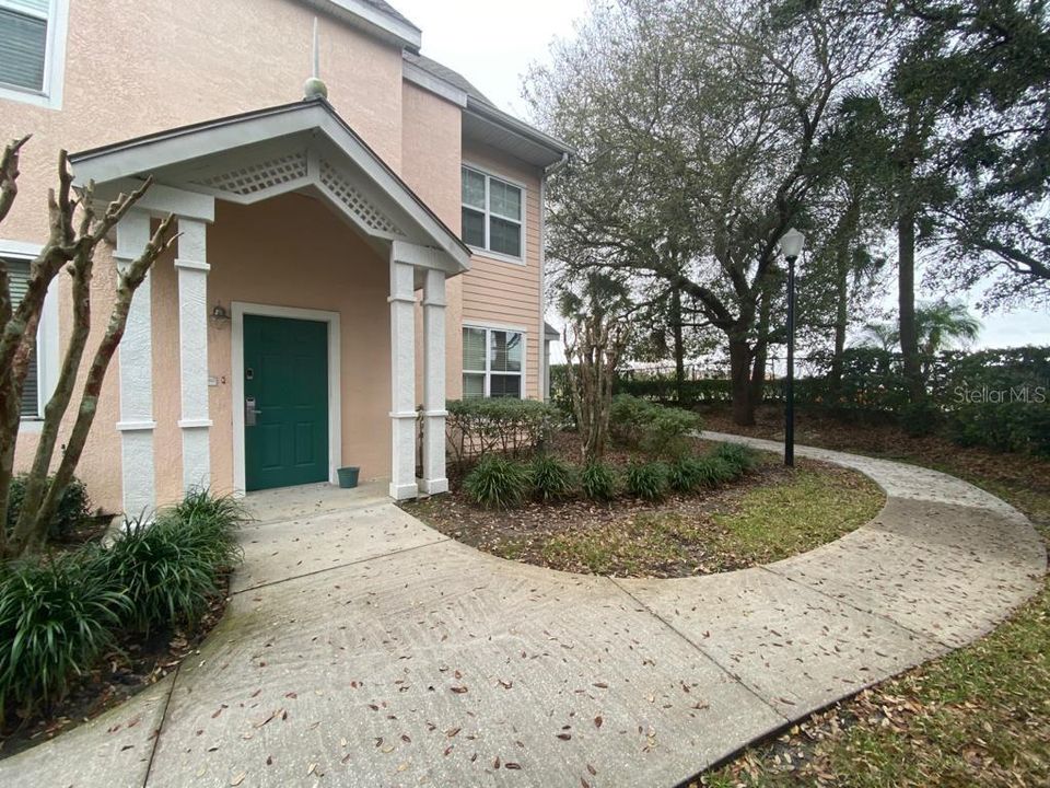 Recently Rented: $1,250 (2 beds, 2 baths, 1271 Square Feet)