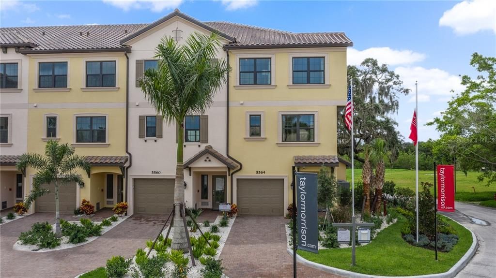 Recently Sold: $438,600 (3 beds, 3 baths, 1825 Square Feet)