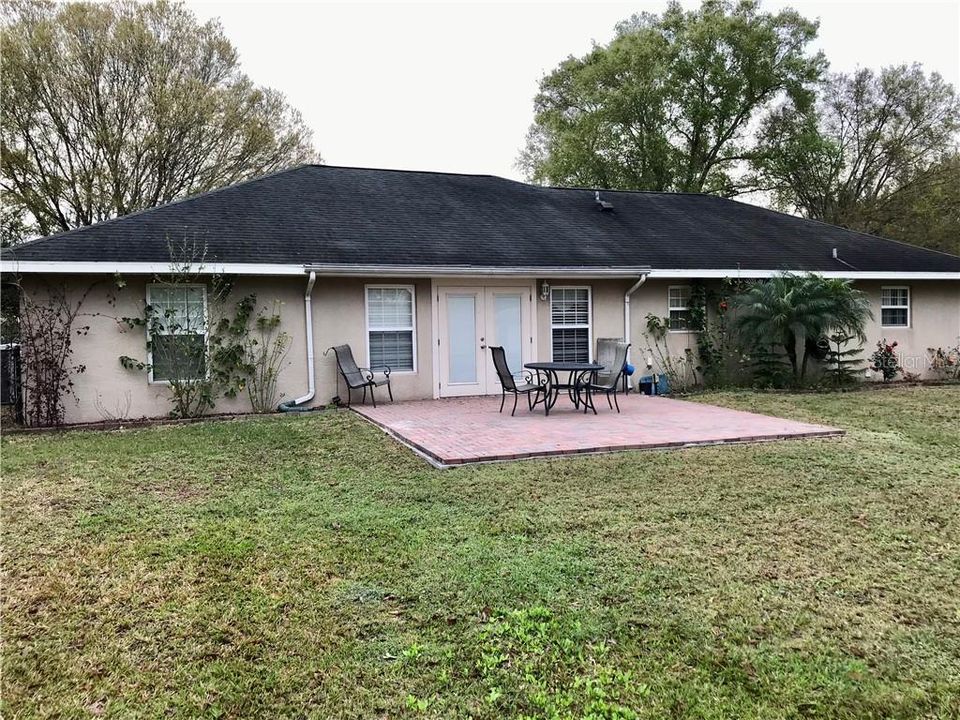 Recently Sold: $279,900 (3 beds, 2 baths, 1840 Square Feet)