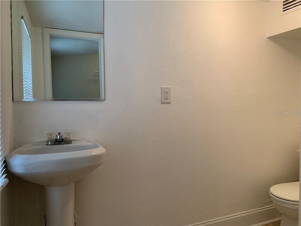 最近租的: $1,600 (3 贝兹, 2 浴室, 1086 平方英尺)