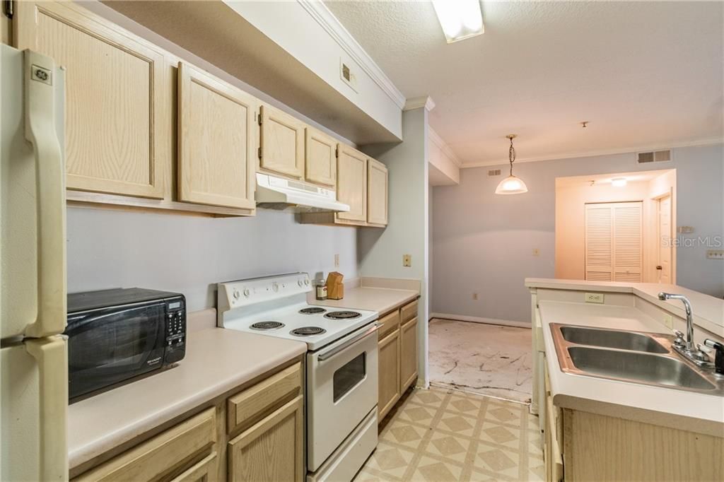 Recently Sold: $130,000 (2 beds, 2 baths, 1164 Square Feet)