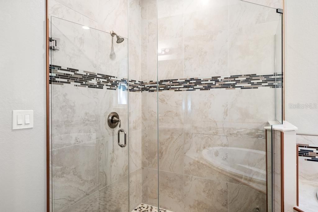 最近售出: $300,000 (3 贝兹, 2 浴室, 1545 平方英尺)