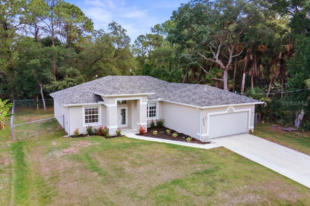 Recently Sold: $300,000 (3 beds, 2 baths, 1545 Square Feet)