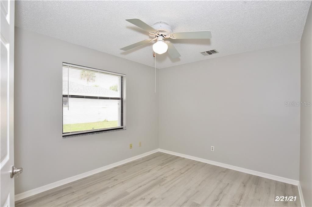 Recently Rented: $1,825 (3 beds, 2 baths, 1798 Square Feet)