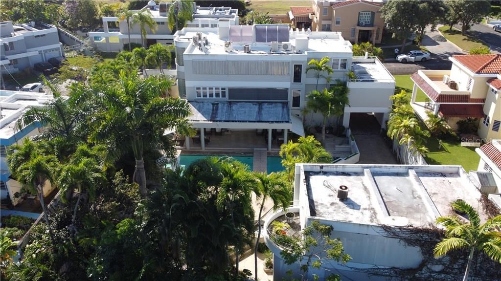 Vendido Recientemente: $1,250,000 (7 camas, 4 baños, 5987 Pies cuadrados)