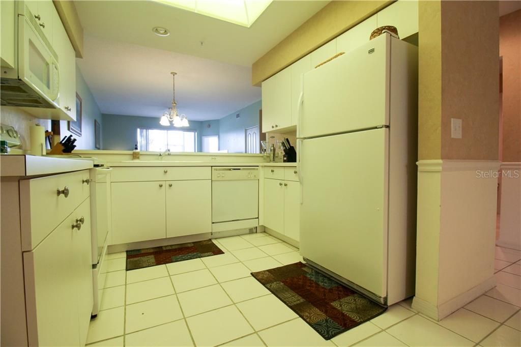 For Rent: $3,500 (2 beds, 2 baths, 1433 Square Feet)