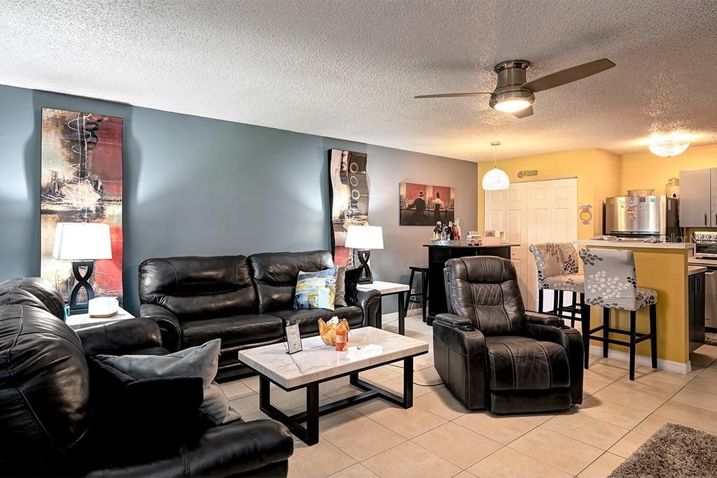 Recently Sold: $122,000 (2 beds, 1 baths, 867 Square Feet)