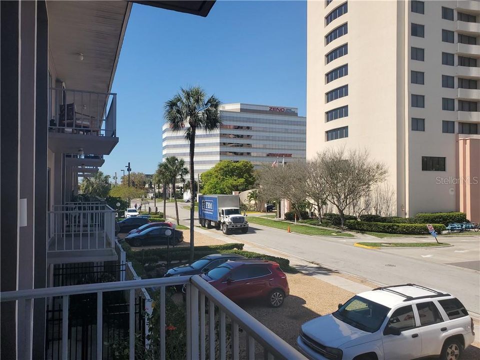 Recently Rented: $1,300 (2 beds, 2 baths, 938 Square Feet)