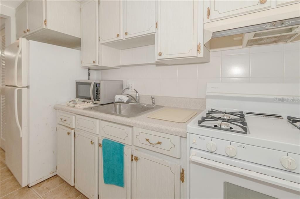 Recently Sold: $59,999 (1 beds, 1 baths, 596 Square Feet)