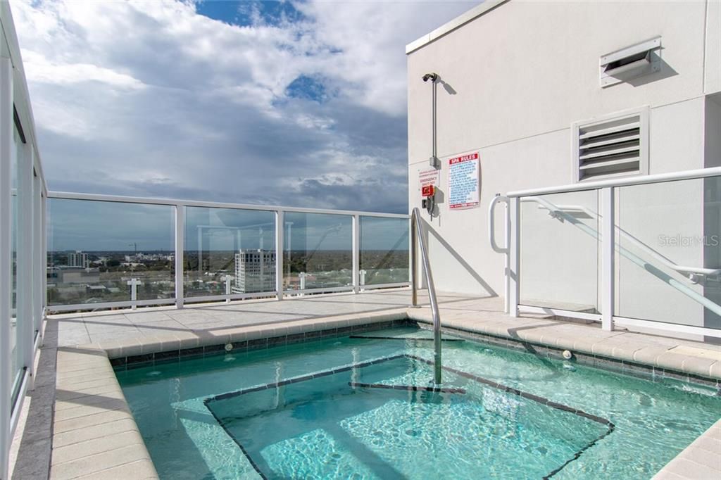Recently Sold: $2,299,000 (2 beds, 2 baths, 2136 Square Feet)