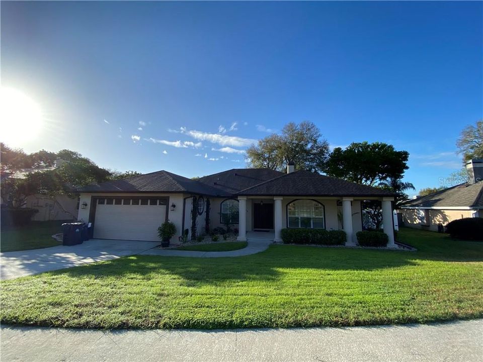 Recently Sold: $365,000 (4 beds, 3 baths, 2519 Square Feet)