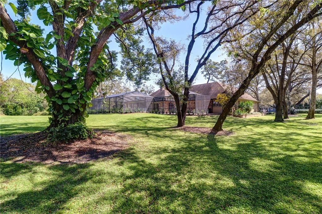 Recently Sold: $1,100,000 (4 beds, 4 baths, 4091 Square Feet)