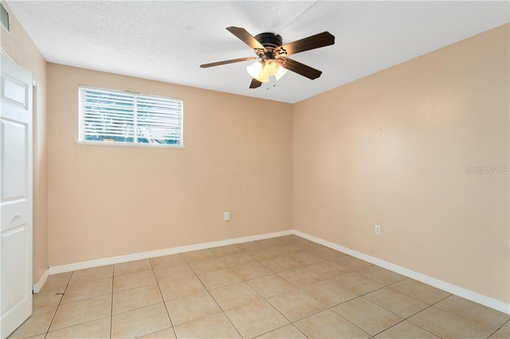 Recently Sold: $135,000 (2 beds, 2 baths, 973 Square Feet)