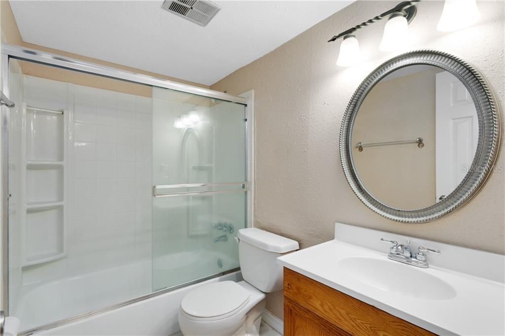 最近售出: $135,000 (2 贝兹, 2 浴室, 973 平方英尺)