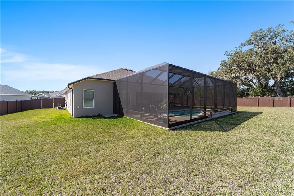 Recently Sold: $475,000 (4 beds, 2 baths, 2566 Square Feet)