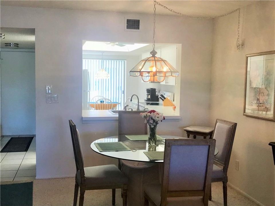 Recently Rented: $1,600 (2 beds, 2 baths, 1127 Square Feet)
