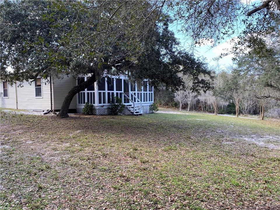 Recently Sold: $97,000 (2 beds, 1 baths, 900 Square Feet)