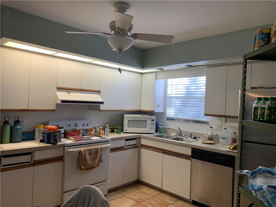 Recently Sold: $275,000 (3 beds, 2 baths, 1524 Square Feet)