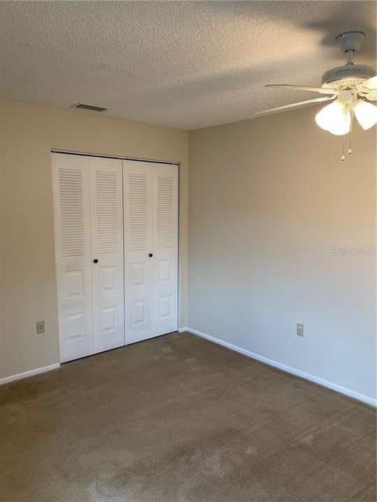 Recently Sold: $129,900 (2 beds, 2 baths, 1139 Square Feet)
