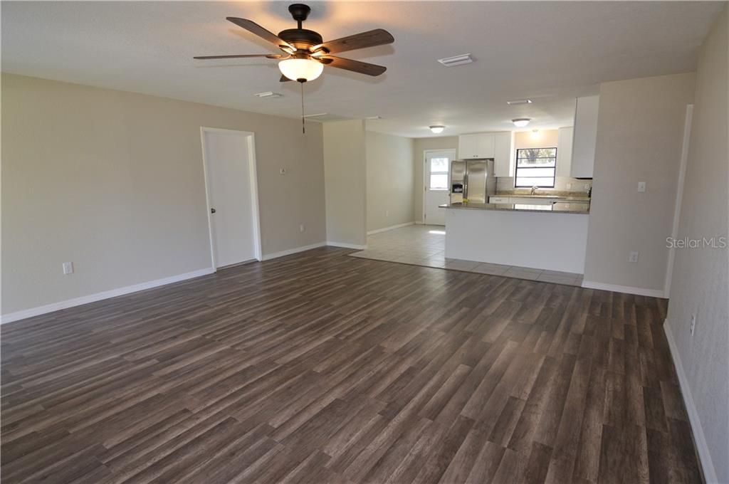 Recently Sold: $269,900 (3 beds, 2 baths, 1488 Square Feet)