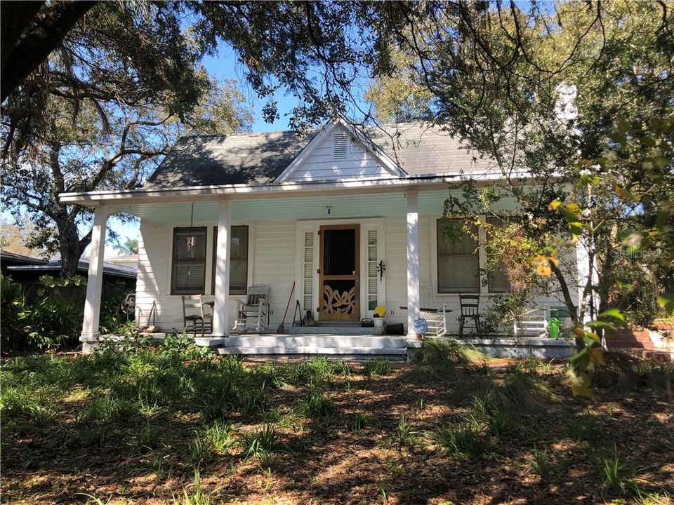 Recently Sold: $180,000 (2 beds, 1 baths, 1468 Square Feet)