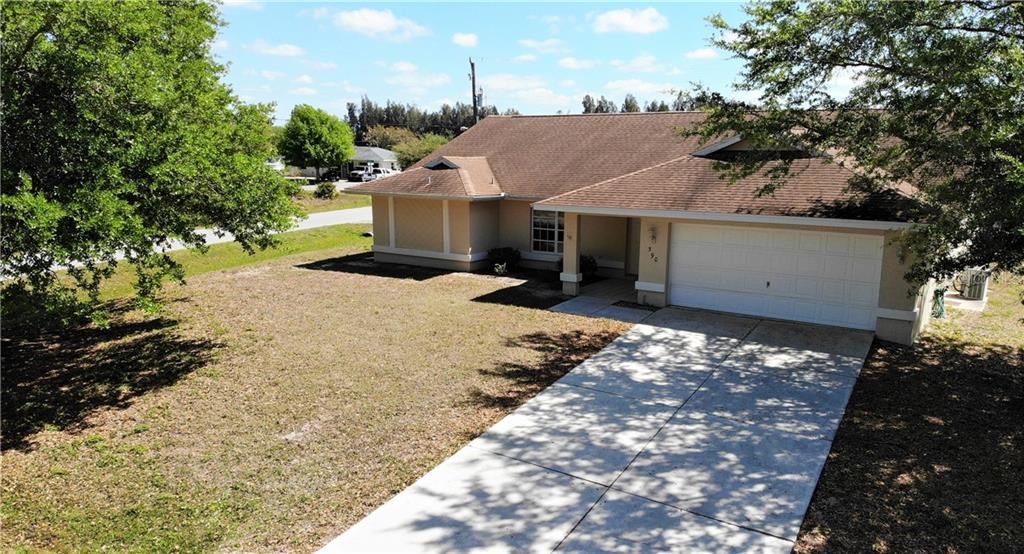 Recently Sold: $299,500 (3 beds, 2 baths, 2006 Square Feet)