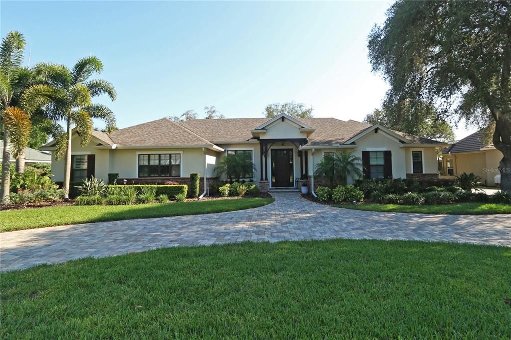 Recently Sold: $1,250,000 (4 beds, 3 baths, 3270 Square Feet)