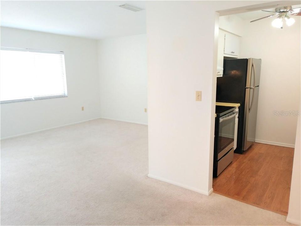 Recently Rented: $1,000 (1 beds, 1 baths, 635 Square Feet)