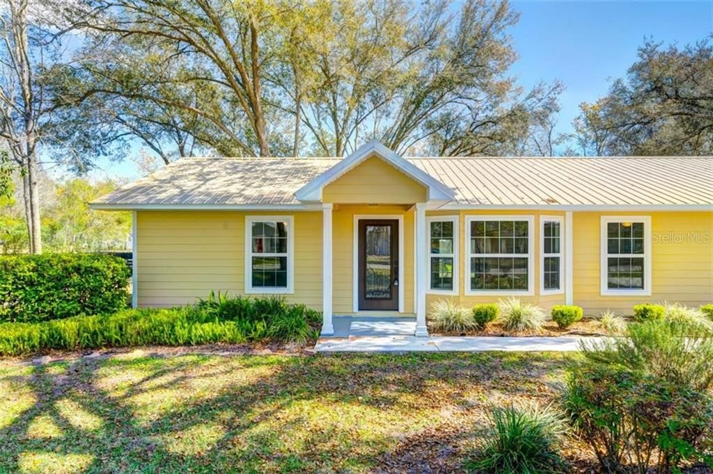 Recently Sold: $315,000 (3 beds, 2 baths, 1366 Square Feet)