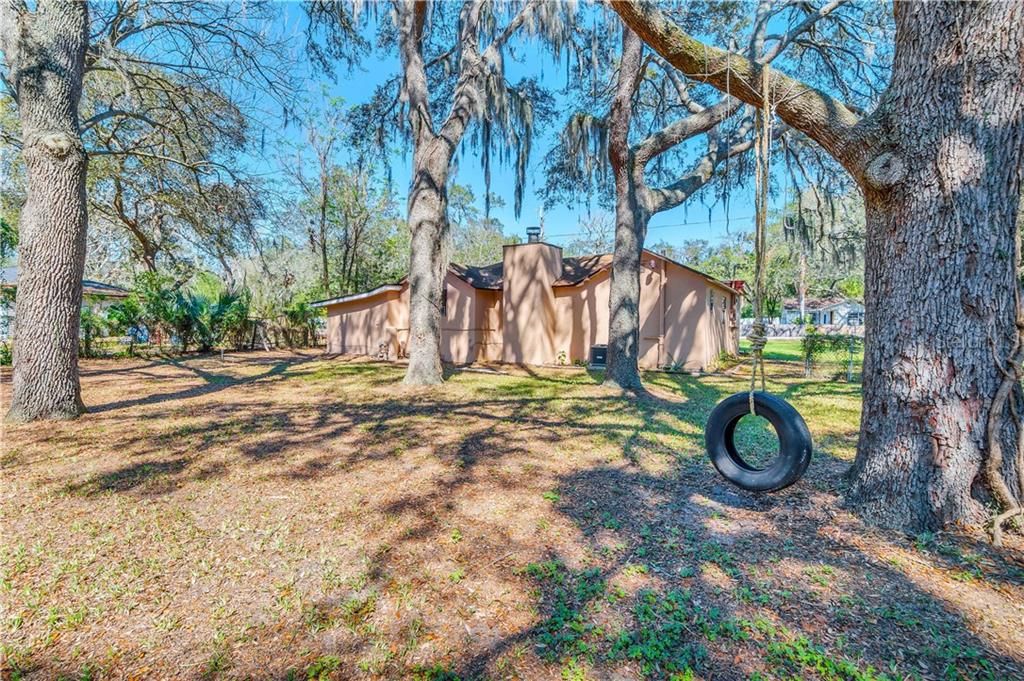 Recently Sold: $155,000 (4 beds, 2 baths, 1008 Square Feet)