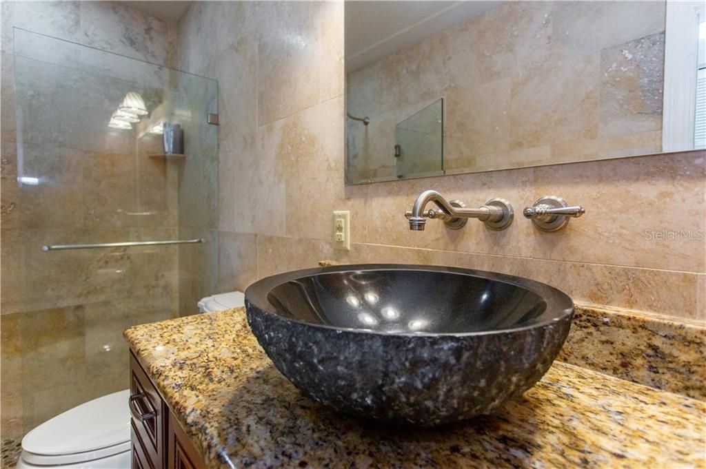最近售出: $535,000 (4 贝兹, 3 浴室, 2680 平方英尺)