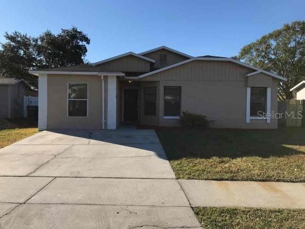 Recently Rented: $1,675 (3 beds, 2 baths, 1417 Square Feet)