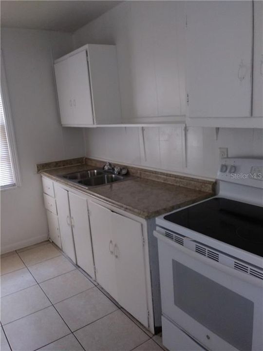 Recently Rented: $750 (2 beds, 1 baths, 625 Square Feet)