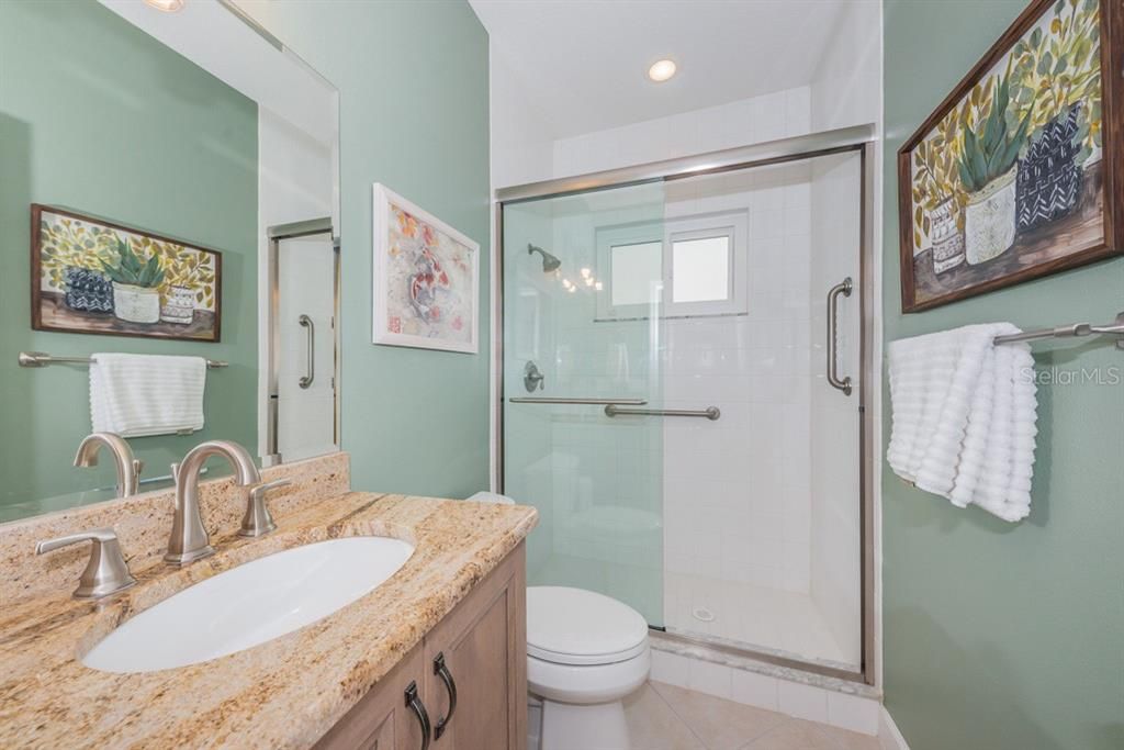 最近售出: $609,000 (3 贝兹, 2 浴室, 2383 平方英尺)