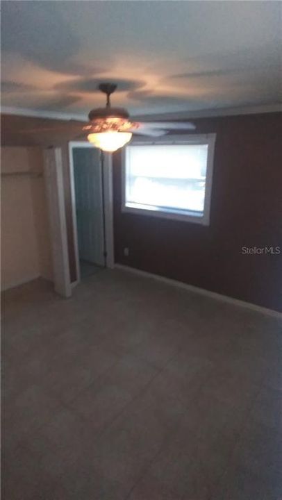 Recently Rented: $1,225 (3 beds, 1 baths, 1068 Square Feet)