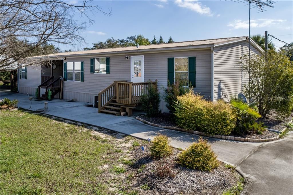 Recently Sold: $135,000 (3 beds, 2 baths, 1632 Square Feet)