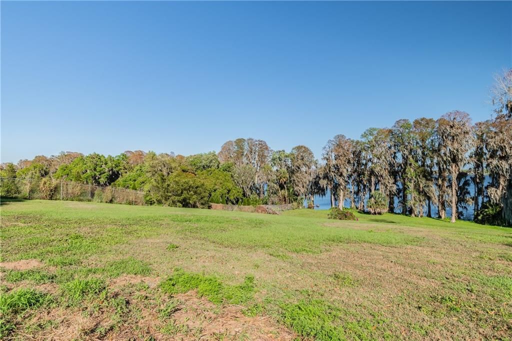 Recently Sold: $500,000 (1.55 acres)