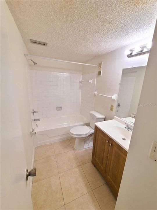 最近租的: $1,100 (2 贝兹, 2 浴室, 975 平方英尺)