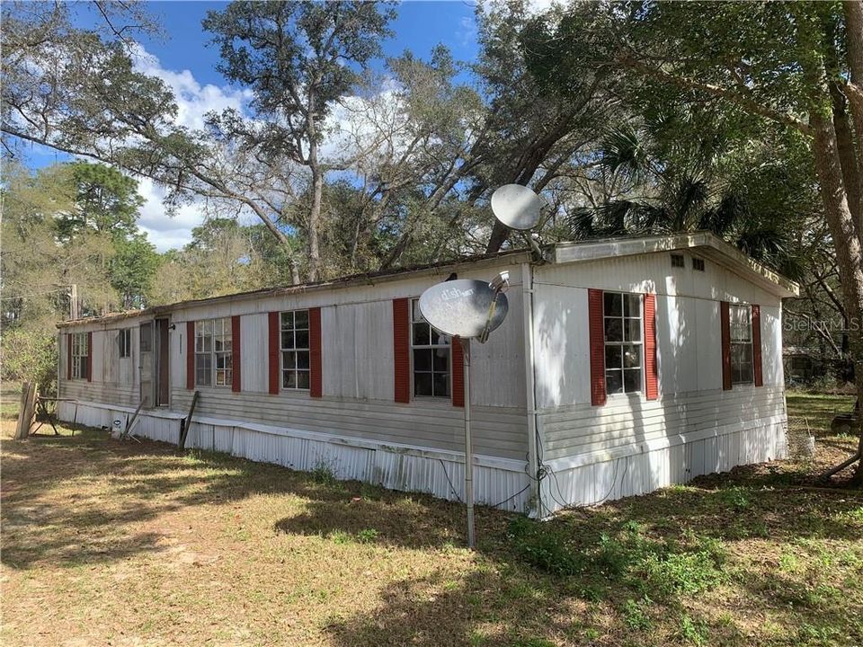 Recently Sold: $69,000 (3 beds, 2 baths, 1440 Square Feet)