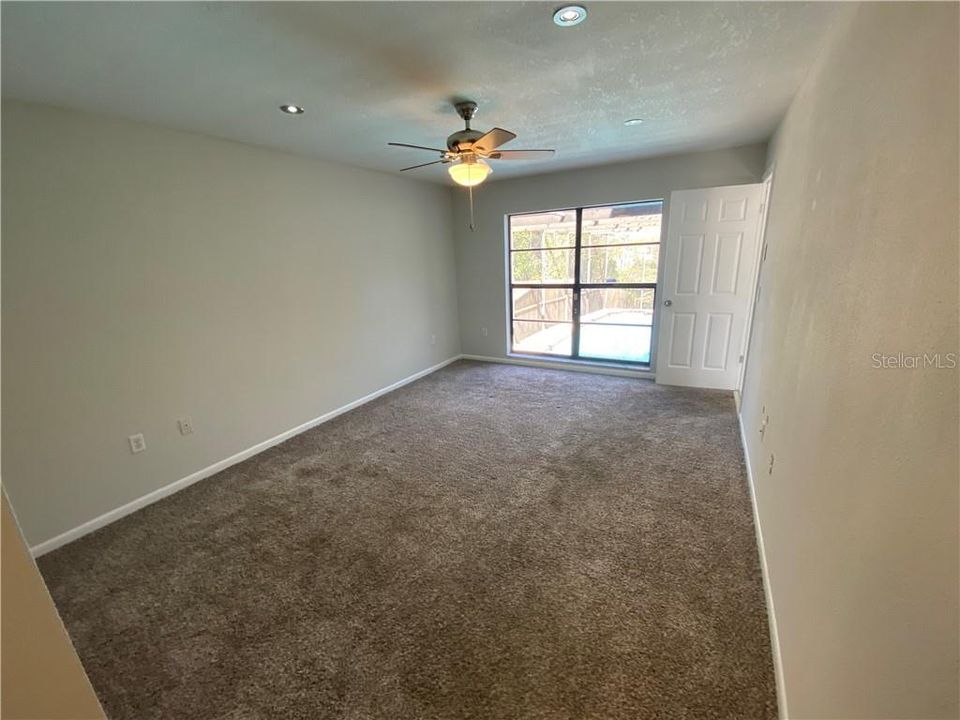 Recently Rented: $2,100 (3 beds, 2 baths, 1654 Square Feet)