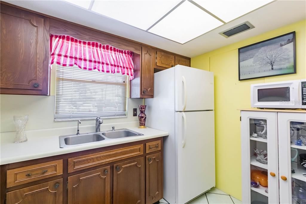 Recently Sold: $119,000 (1 beds, 1 baths, 738 Square Feet)