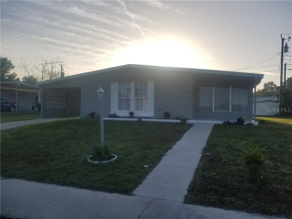 Recently Sold: $129,000 (2 beds, 1 baths, 946 Square Feet)