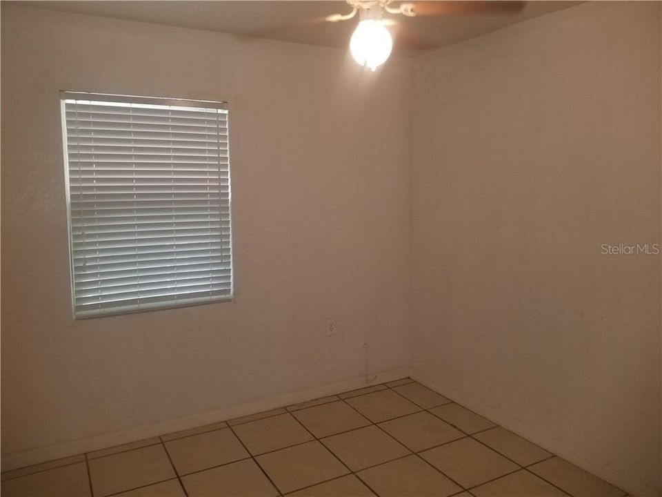 Vendido Recientemente: $129,000 (2 camas, 1 baños, 946 Pies cuadrados)