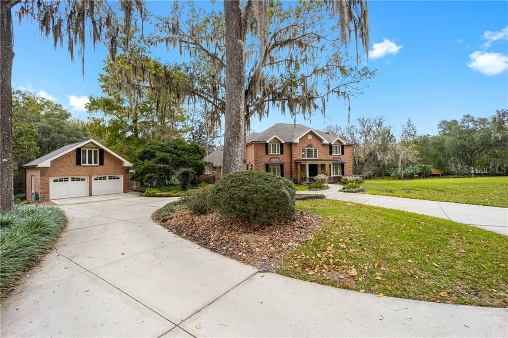 Recently Sold: $1,300,000 (5 beds, 5 baths, 7197 Square Feet)