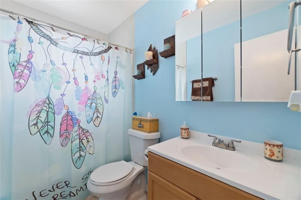 Recently Sold: $179,000 (3 beds, 2 baths, 1040 Square Feet)