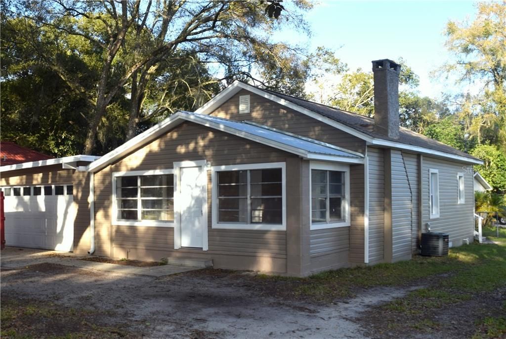 Recently Sold: $154,900 (3 beds, 1 baths, 1008 Square Feet)