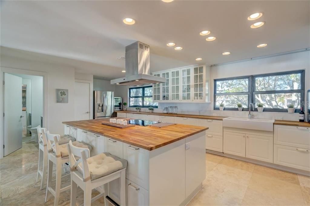 Recently Sold: $599,000 (3 beds, 2 baths, 1850 Square Feet)