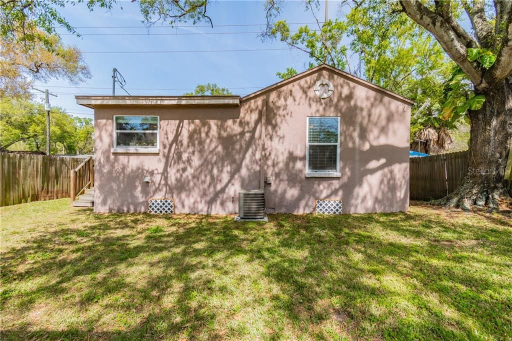 Recently Sold: $249,999 (3 beds, 2 baths, 1101 Square Feet)